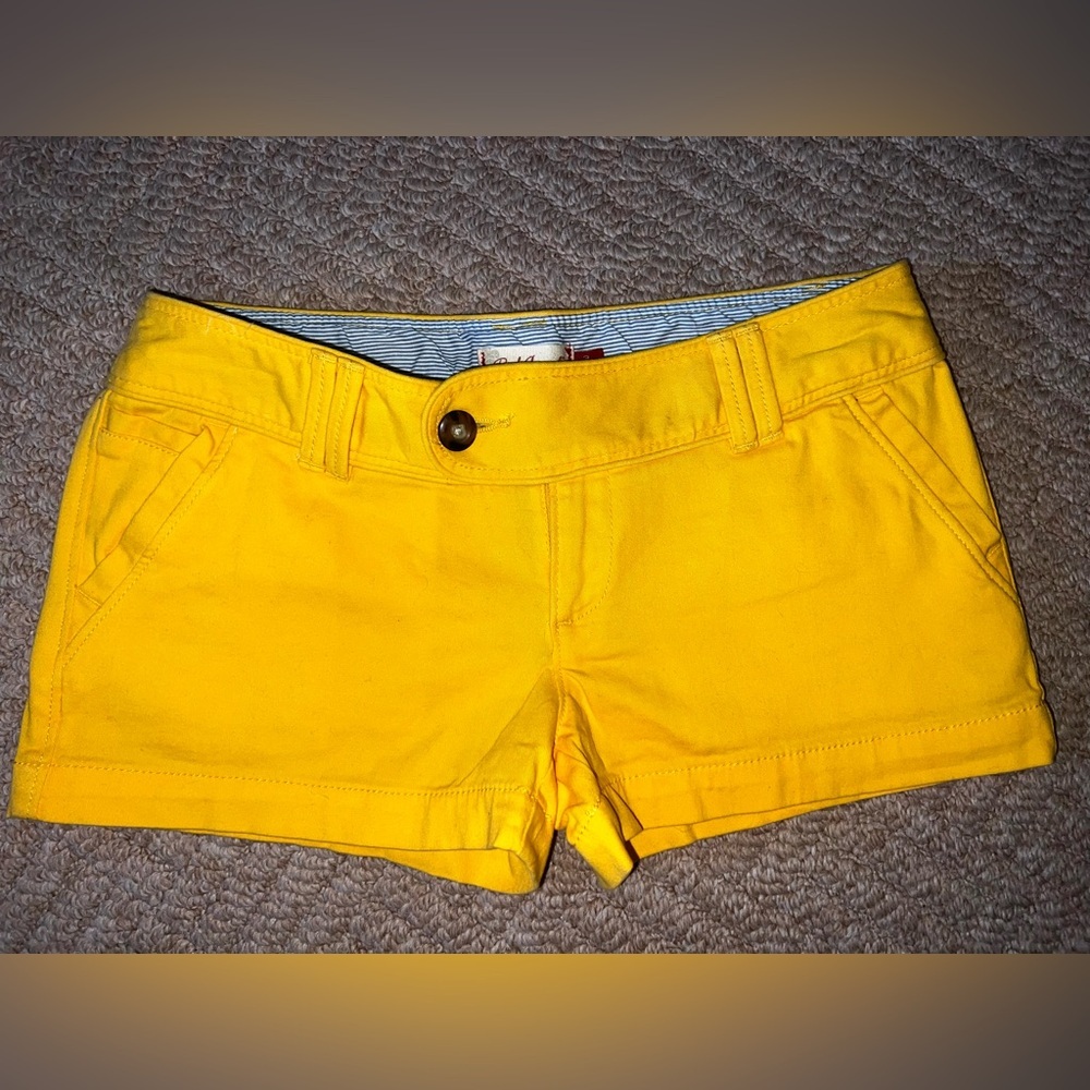 BUNDLE 5 for $50👗👚 👖 
Red Camel Yellow Women's Cotton Stretch Shorts